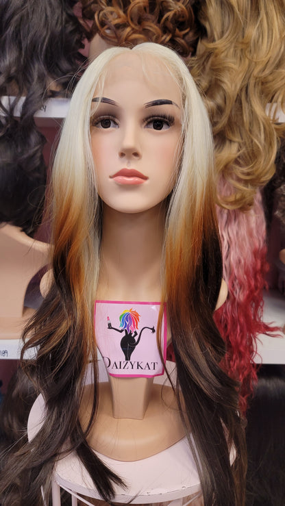 460 Chloe - Middle Part Lace Front Wig - 613/ORBR - DaizyKat Cosmetics 460 Chloe - Middle Part Lace Front Wig - 613/ORBR DaizyKat Cosmetics Wigs