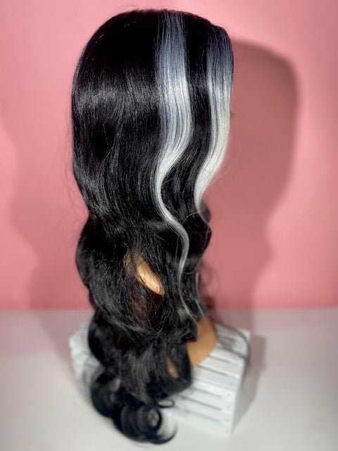 264 Charlotte - Right Part Lace Front Wig - 4/30 – DaizyKat Cosmetics