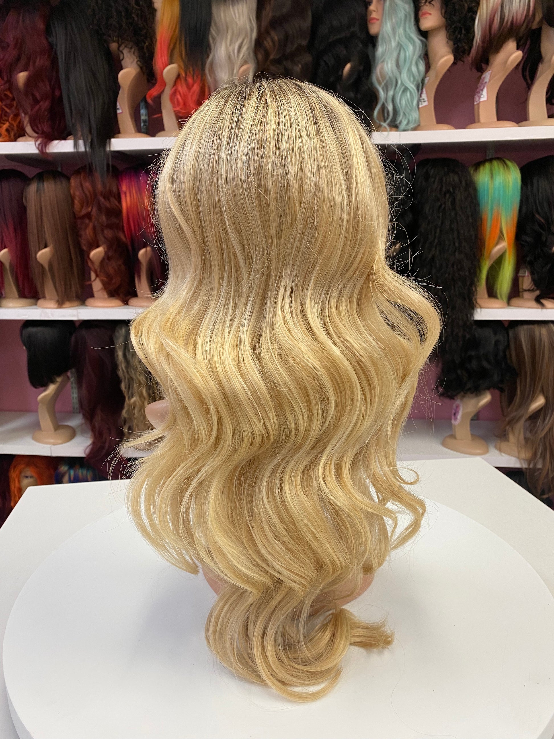 199 Riley - 13x4 Free Part Lace Front Wig - 4/BLONDE - DaizyKat Cosmetics 199 Riley - 13x4 Free Part Lace Front Wig - 4/BLONDE DaizyKat Cosmetics Wigs